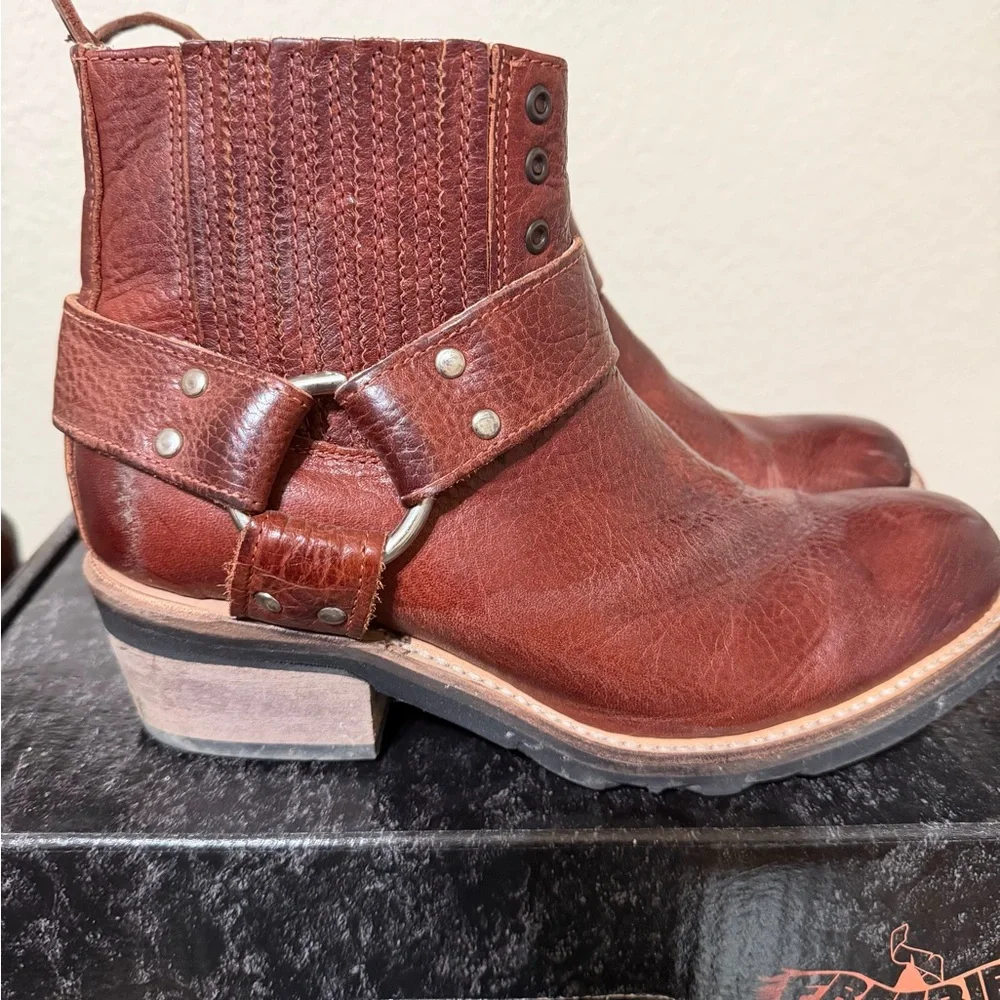 Freebird Chestnut Leather Ankle Boots - Picture 3 of 8